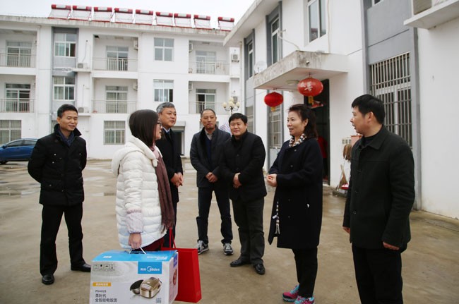 C:\Documents and Settings\Administrator\桌面\1.jpg